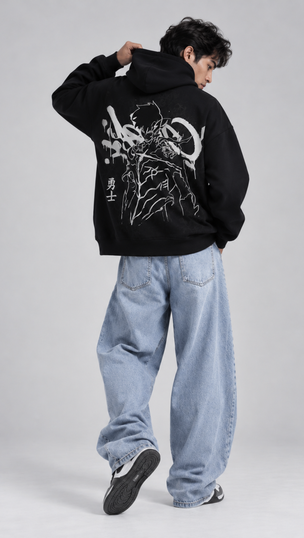 Warrior back graphic on the Dripzy black 300 GSM fleece Solo Leveling hoodie